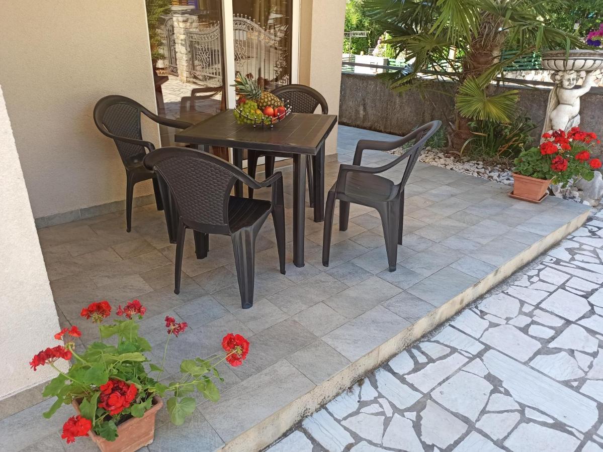 Villa Rea Malinska Εξωτερικό φωτογραφία