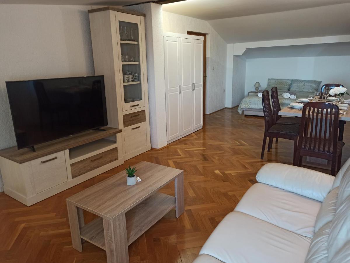 Villa Rea Malinska Εξωτερικό φωτογραφία